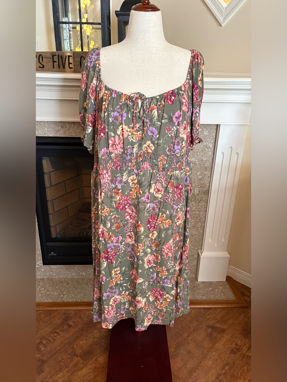 Pennington Floral Midi Dress in Olive Green
